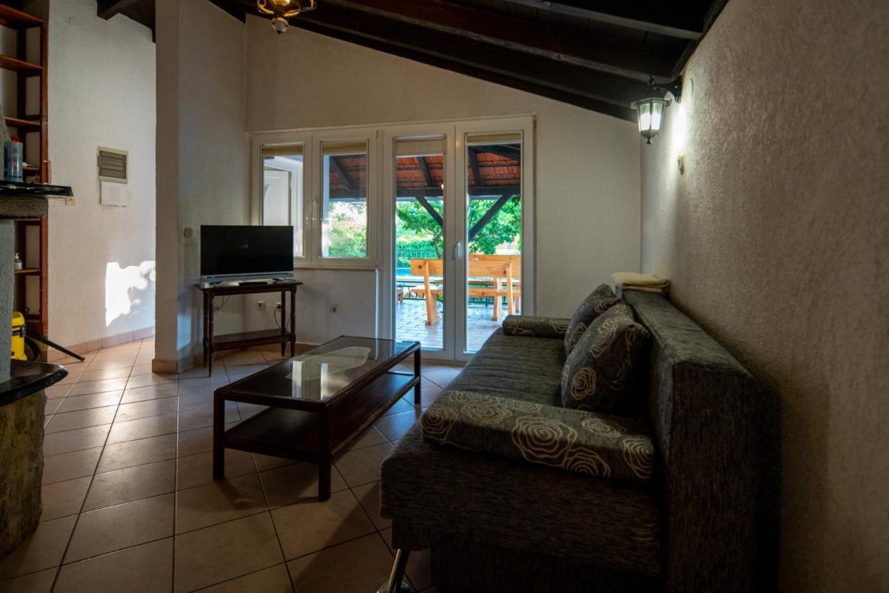 Holiday House Cvita บีโอกราดนาโมรู ภายนอก รูปภาพ